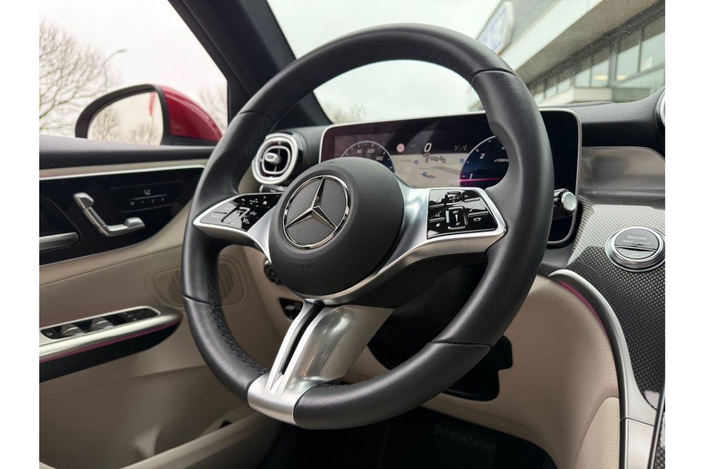 Mercedes-Benz GLC 300DE 4MATIC AMG LINE PANORAMA LEER NAVI PDC360GR.