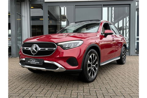Mercedes-Benz GLC 300DE 4MATIC AMG LINE PANORAMA LEER NAVI PDC360GR.