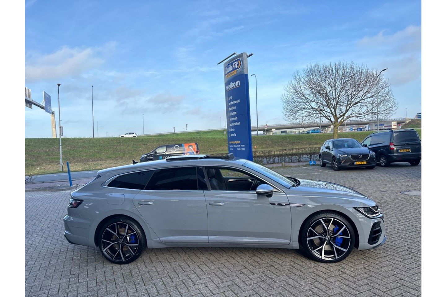 Volkswagen Arteon Shooting Brake 2.0 TSI R 320PK AUTOMAAT 4MOTION PANORAMA HEADUP.