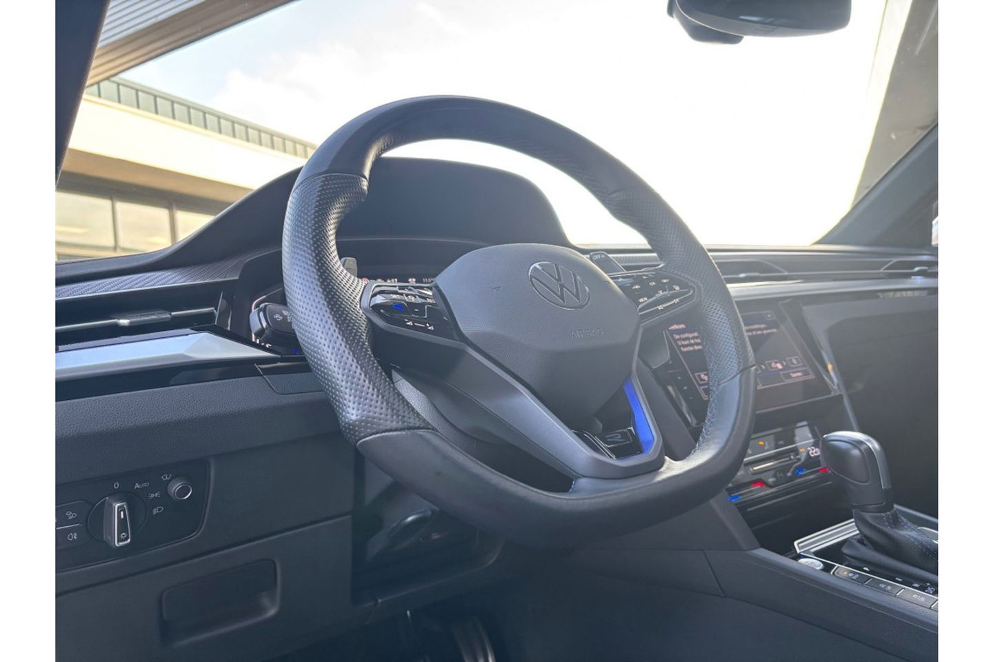 Volkswagen Arteon Shooting Brake 2.0 TSI R 320PK AUTOMAAT 4MOTION PANORAMA HEADUP.