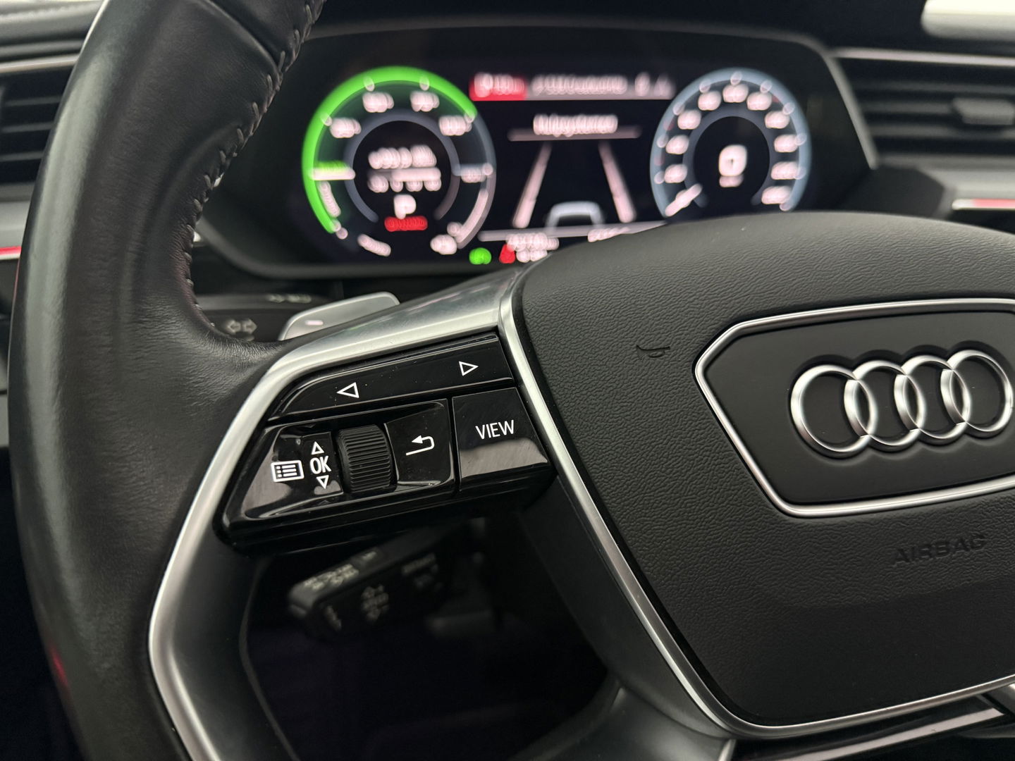 Audi e-tron 50 Quattro S-Line 71 kWh | SOH 94% | Snelladen | Pano | Sfeer | Memory | Virtual | Camera | Adap. Cruise | Carplay | Stoelverw.