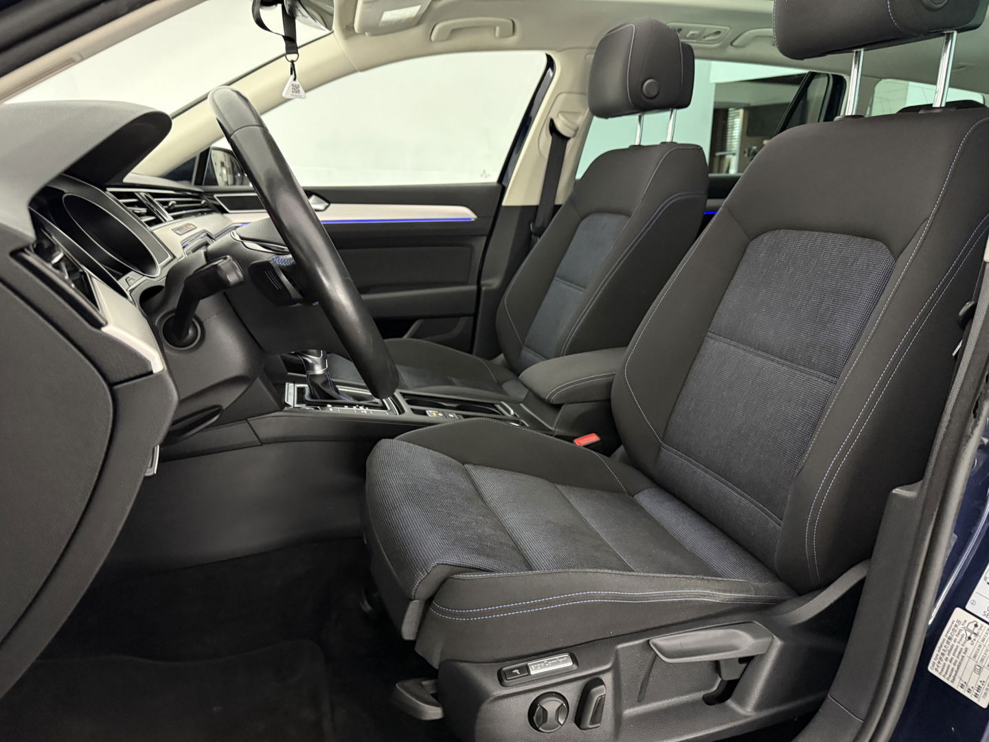 Volkswagen Passat 1.4 TSI GTE Highline | Pano | Sfeer | Carplay | Adap. Cruise | Trekh. | LED | Stoelverw.