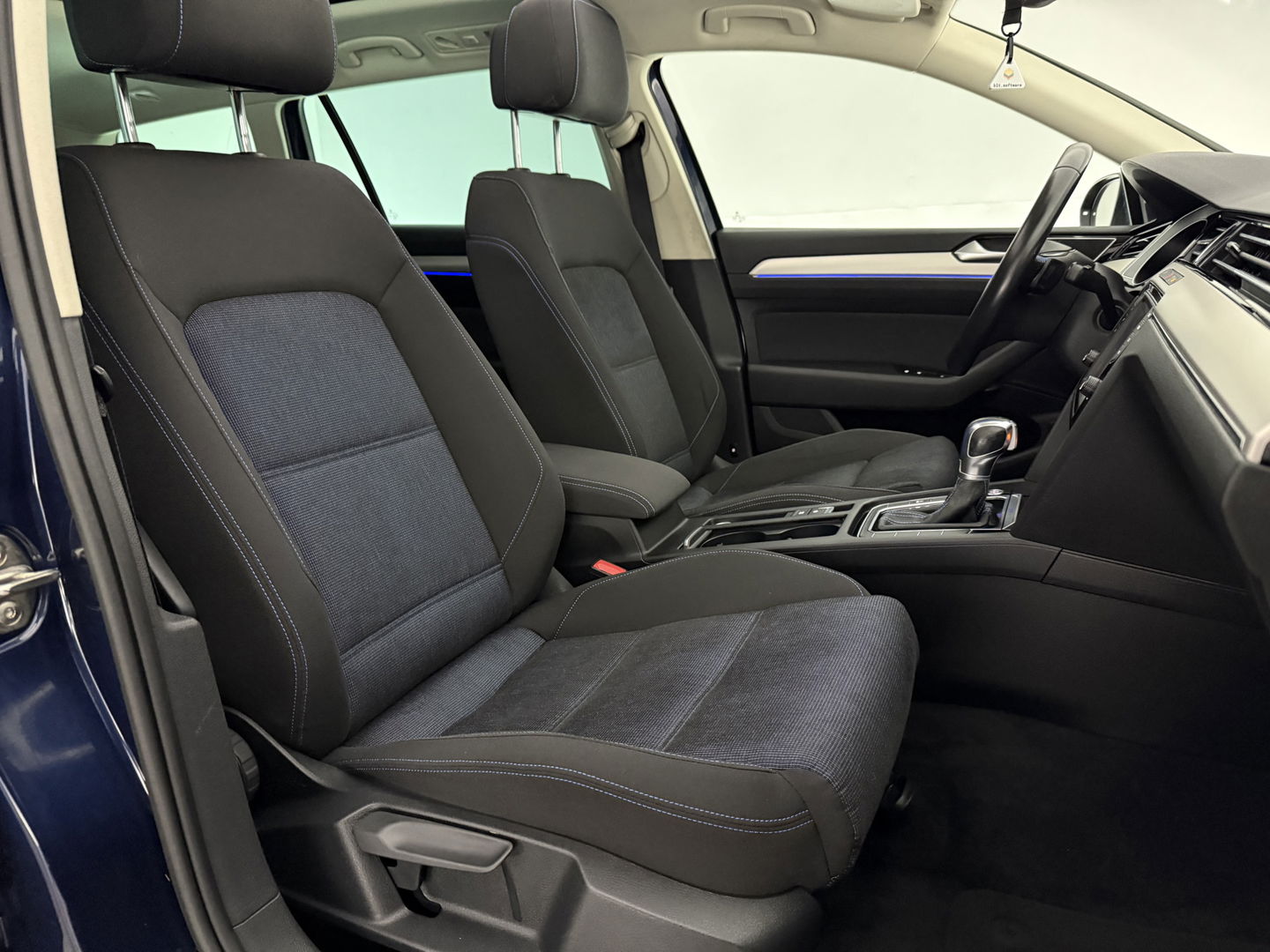 Volkswagen Passat 1.4 TSI GTE Highline | Pano | Sfeer | Carplay | Adap. Cruise | Trekh. | LED | Stoelverw.