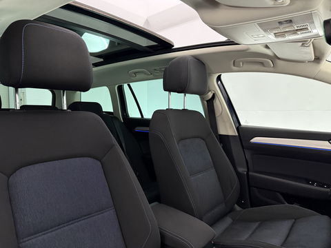 Volkswagen Passat 1.4 TSI GTE Highline | Pano | Sfeer | Carplay | Adap. Cruise | Trekh. | LED | Stoelverw.