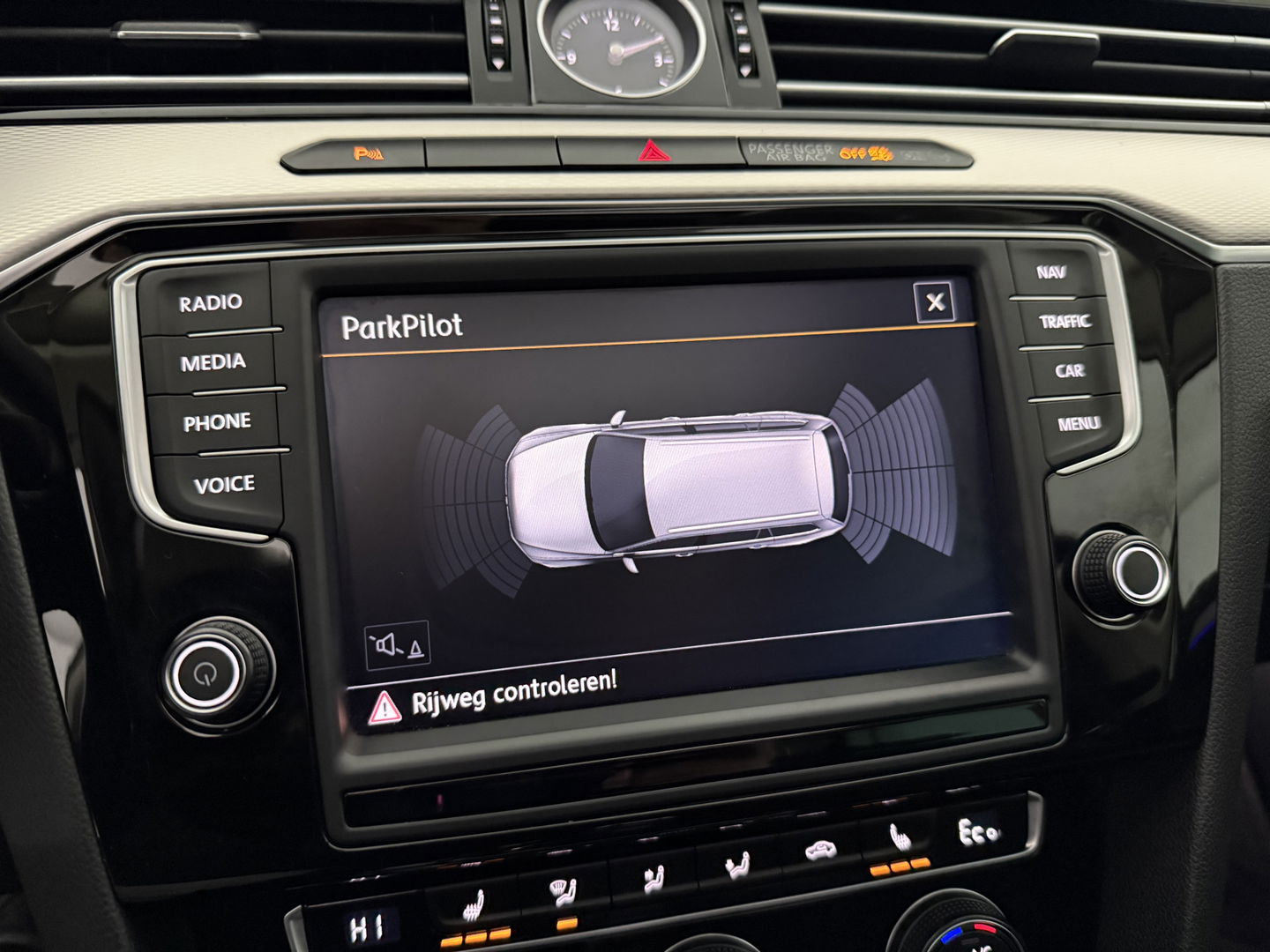 Volkswagen Passat 1.4 TSI GTE Highline | Pano | Sfeer | Carplay | Adap. Cruise | Trekh. | LED | Stoelverw.