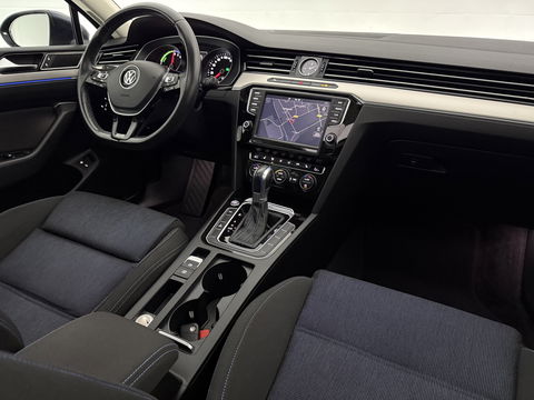 Volkswagen Passat 1.4 TSI GTE Highline | Pano | Sfeer | Carplay | Adap. Cruise | Trekh. | LED | Stoelverw.