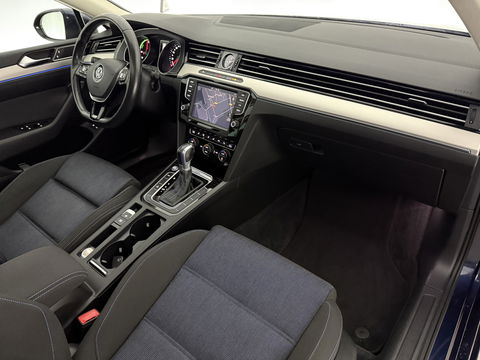 Volkswagen Passat 1.4 TSI GTE Highline | Pano | Sfeer | Carplay | Adap. Cruise | Trekh. | LED | Stoelverw.