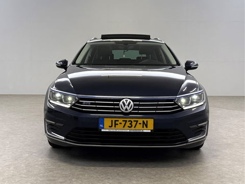 Volkswagen Passat 1.4 TSI GTE Highline | Pano | Sfeer | Carplay | Adap. Cruise | Trekh. | LED | Stoelverw.