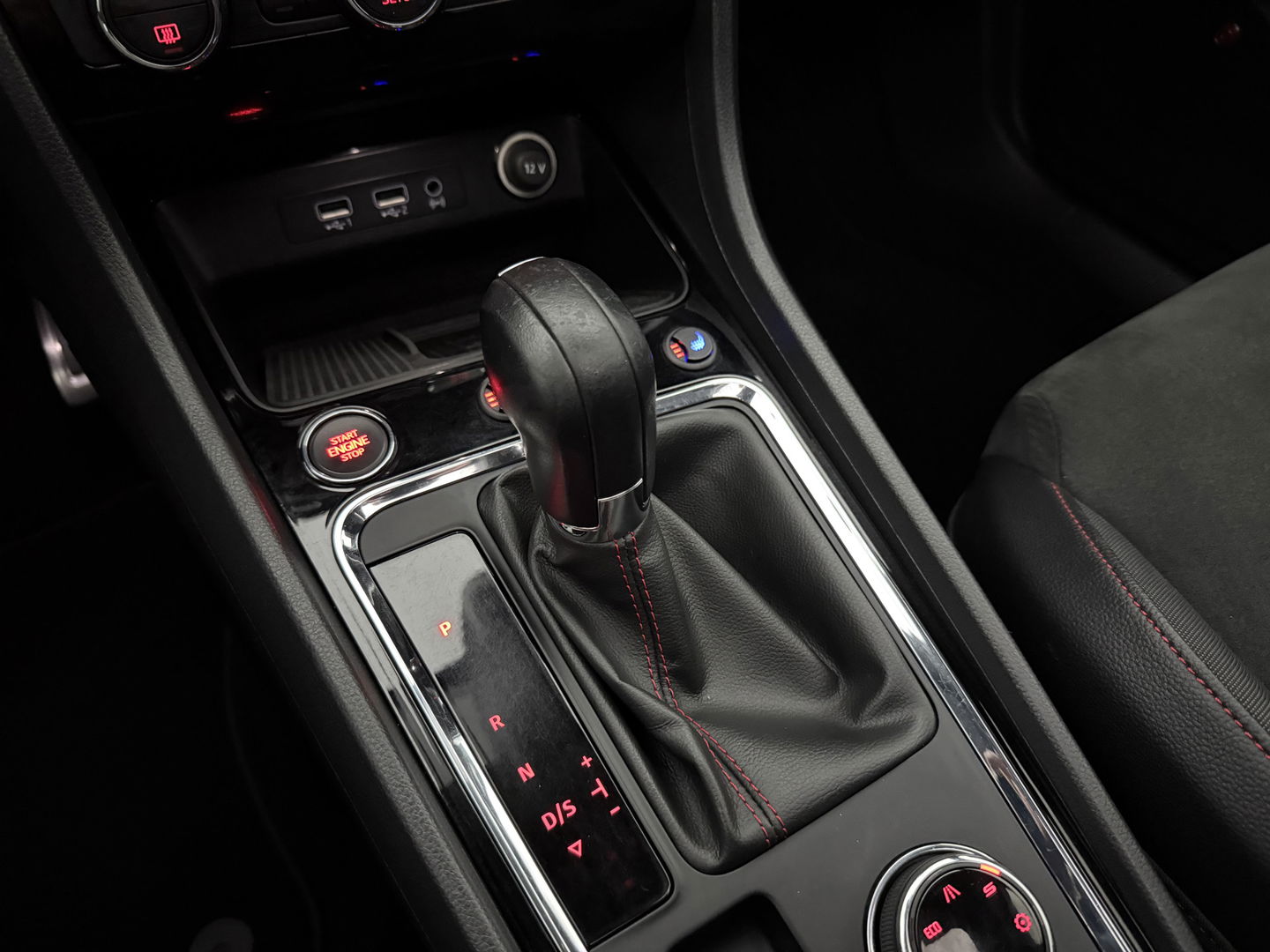 SEAT Ateca 1.5 TSI FR Business Intense | Pano | Virtual | 360° | Sfeer | Adap. Cruise | Beats Audio | Carplay | Stoelverw. | NAP