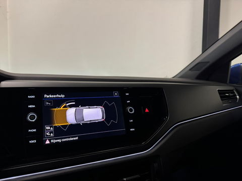 Volkswagen Polo 1.0 TSI R-Line CAM CARPLAY BLINDSPOT