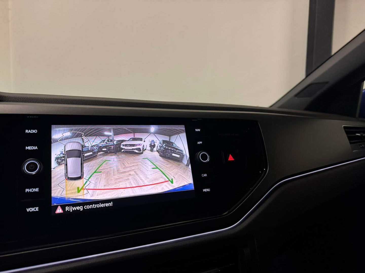 Volkswagen Polo 1.0 TSI R-Line CAM CARPLAY BLINDSPOT