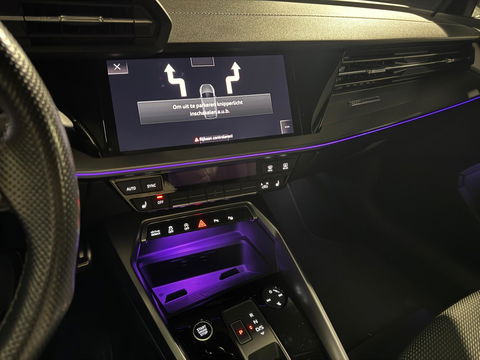 Audi A3 Sportback 35 TFSI S-Line PANO KEYLESS SFEER VOL'