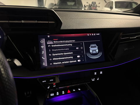 Audi A3 Sportback 35 TFSI S-Line PANO KEYLESS SFEER VOL'