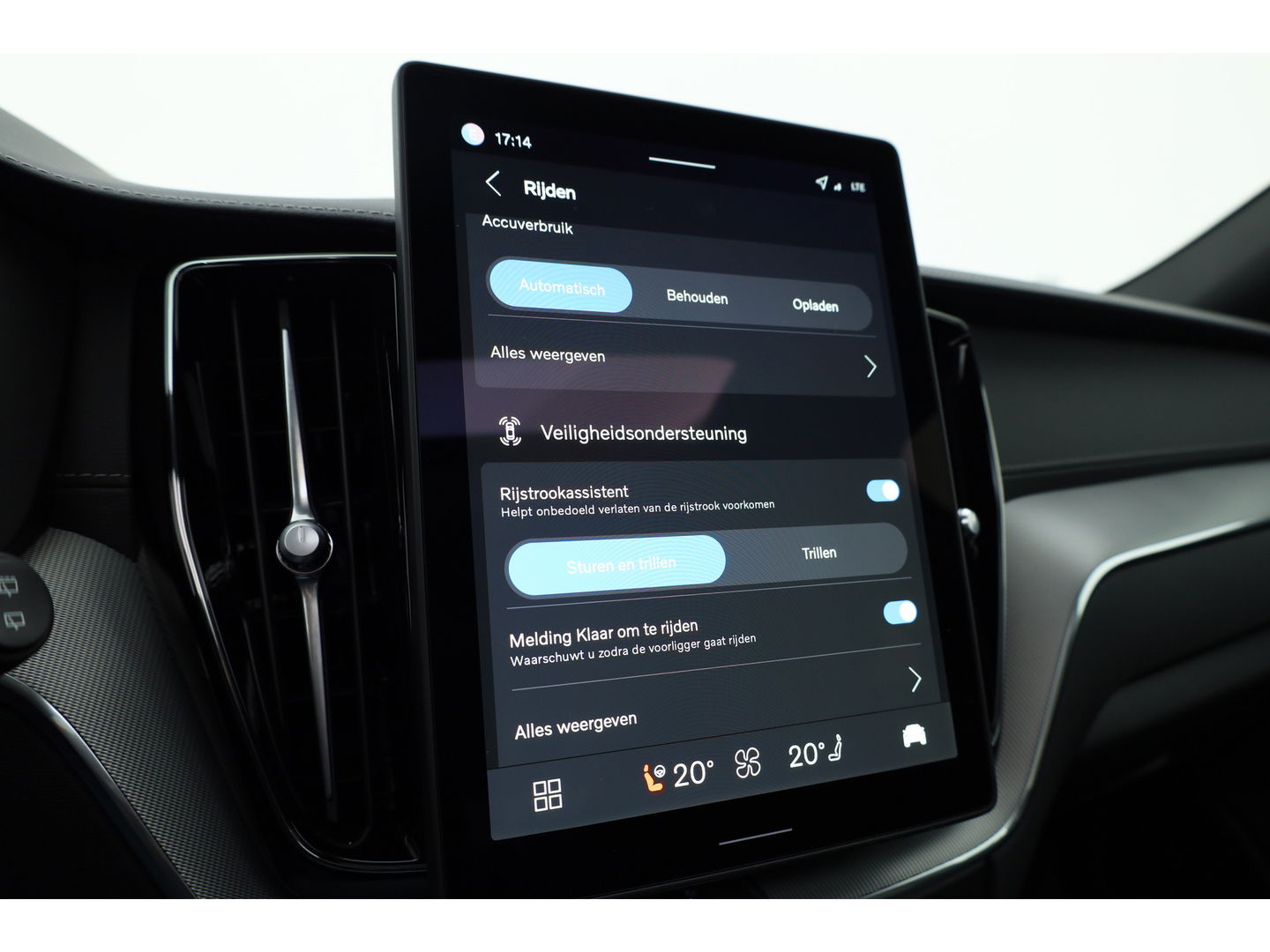 Volvo XC60 T8 Plug-in hybrid Ultra Black Edition | Facelift | Pano | HUD | Harman Kardon | Memory Seats | Pilot Assist | 360cam