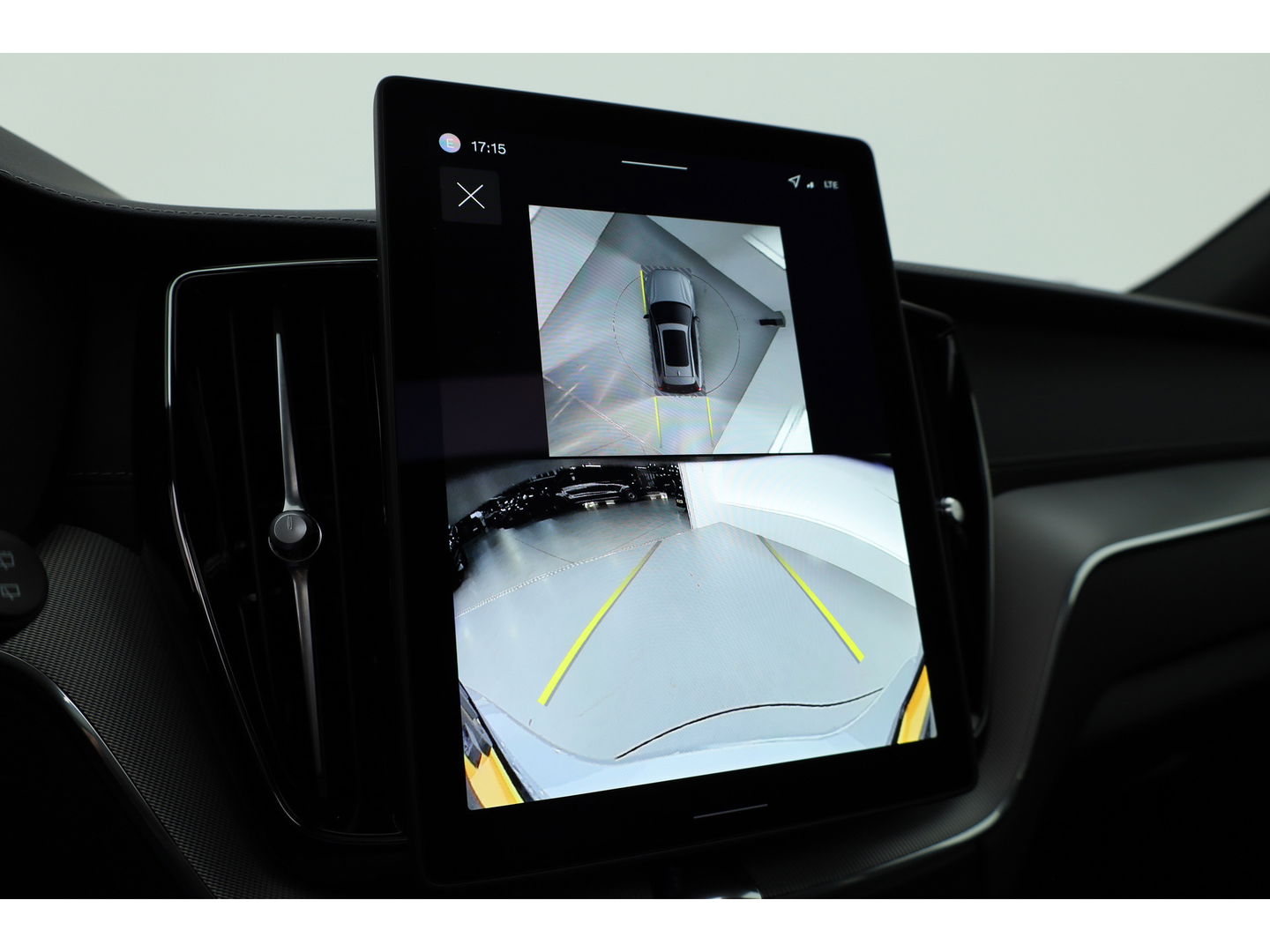 Volvo XC60 T8 Plug-in hybrid Ultra Black Edition | Facelift | Pano | HUD | Harman Kardon | Memory Seats | Pilot Assist | 360cam