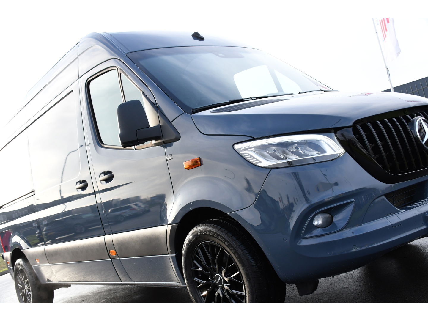 Mercedes-Benz Sprinter 315 1.9 CDI L2H2 FWD AMG Edition Adaptieve Cruise, 360 Camera, LED, Carplay, NAVI, Sensoren, Automaat, 150pk, Uniek! VERKOCHT...!