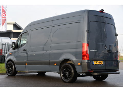Mercedes-Benz Sprinter 315 1.9 CDI L2H2 FWD AMG Edition Adaptieve Cruise, 360 Camera, LED, Carplay, NAVI, Sensoren, Automaat, 150pk, Uniek! VERKOCHT...!