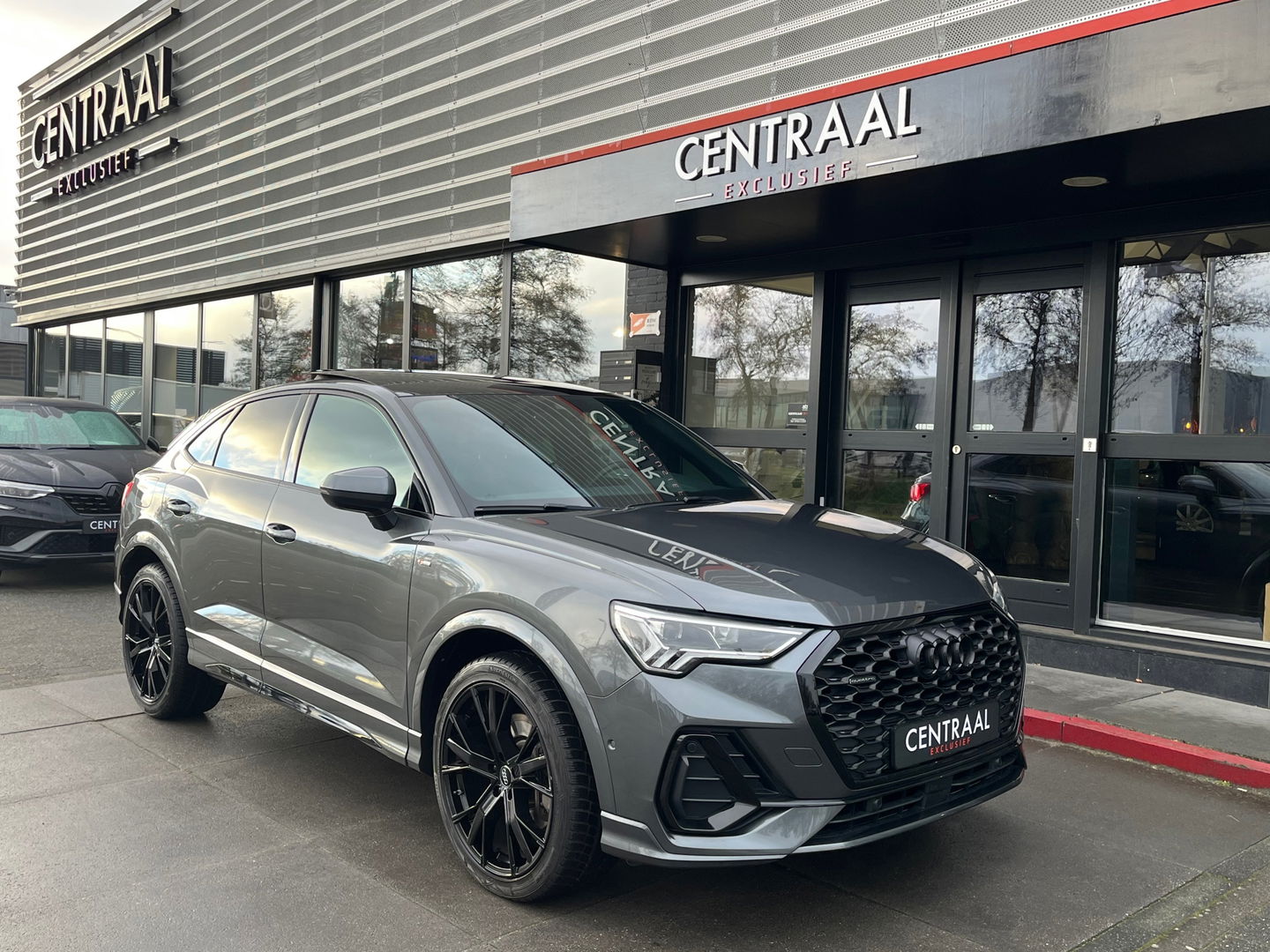 Audi Q3 Sportback 45 TFSI Quattro S-Line|Pano|ACC|Matrix|360Camera|Keyless|Ambient Light|Virtual Cockpit|230PK