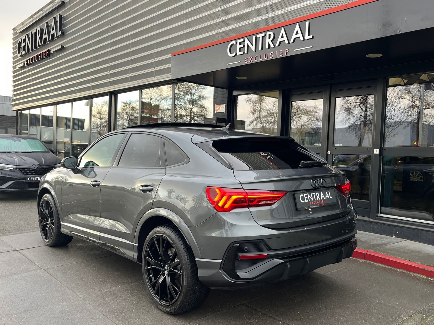 Audi Q3 Sportback 45 TFSI Quattro S-Line|Pano|ACC|Matrix|360Camera|Keyless|Ambient Light|Virtual Cockpit|230PK
