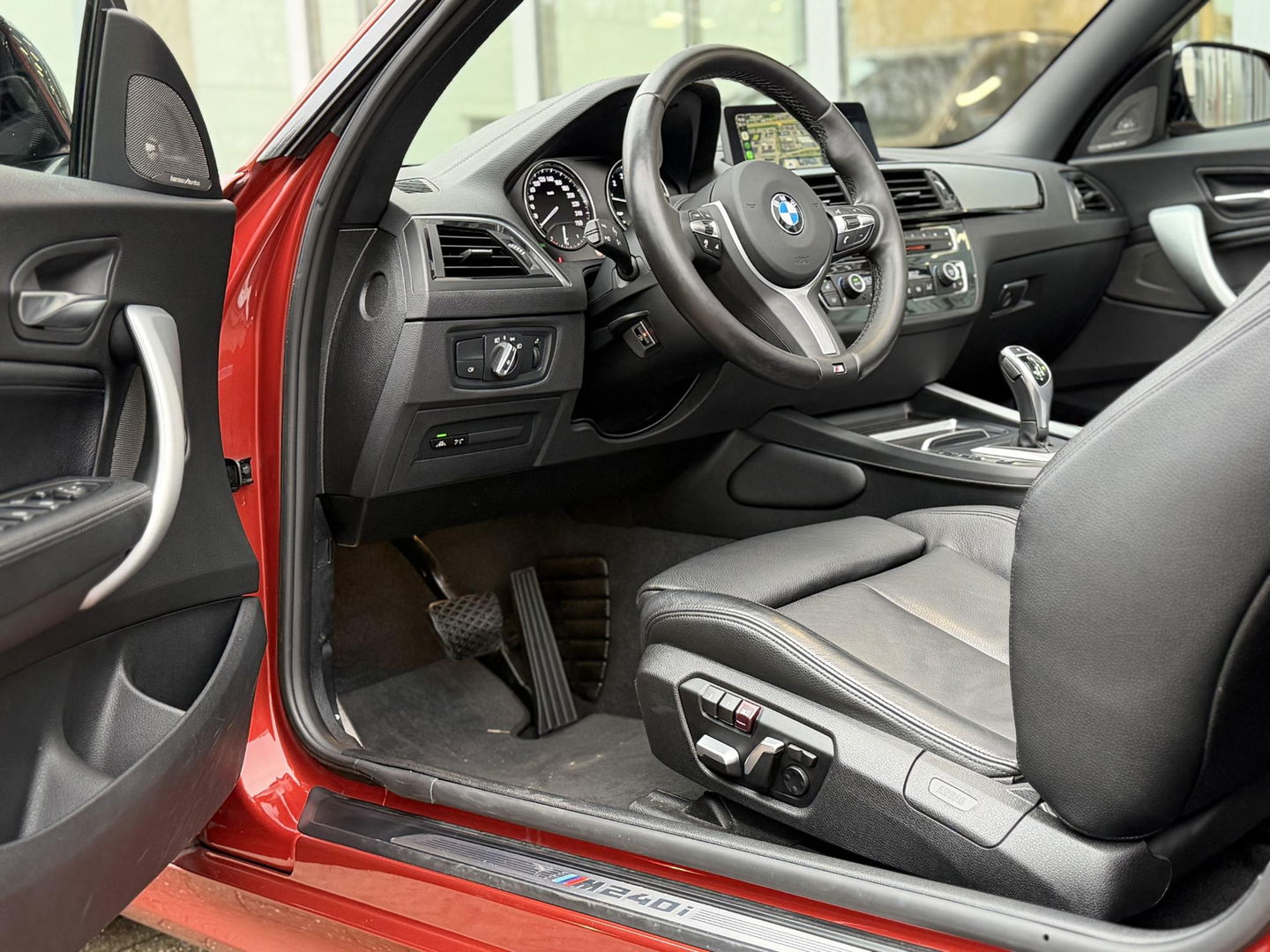 BMW 2 Serie Cabrio M240i High Ex. M-Sport Plus |Full Option|Orgineel NL|Dealer onderhouden