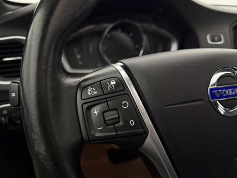 Volvo V60 2.4 D6 Twin Engine R-Design | 221PK | Pano | Memory | Clima | Adap.Cruise | Camera | Navi | Trekh. | Stoelverw.