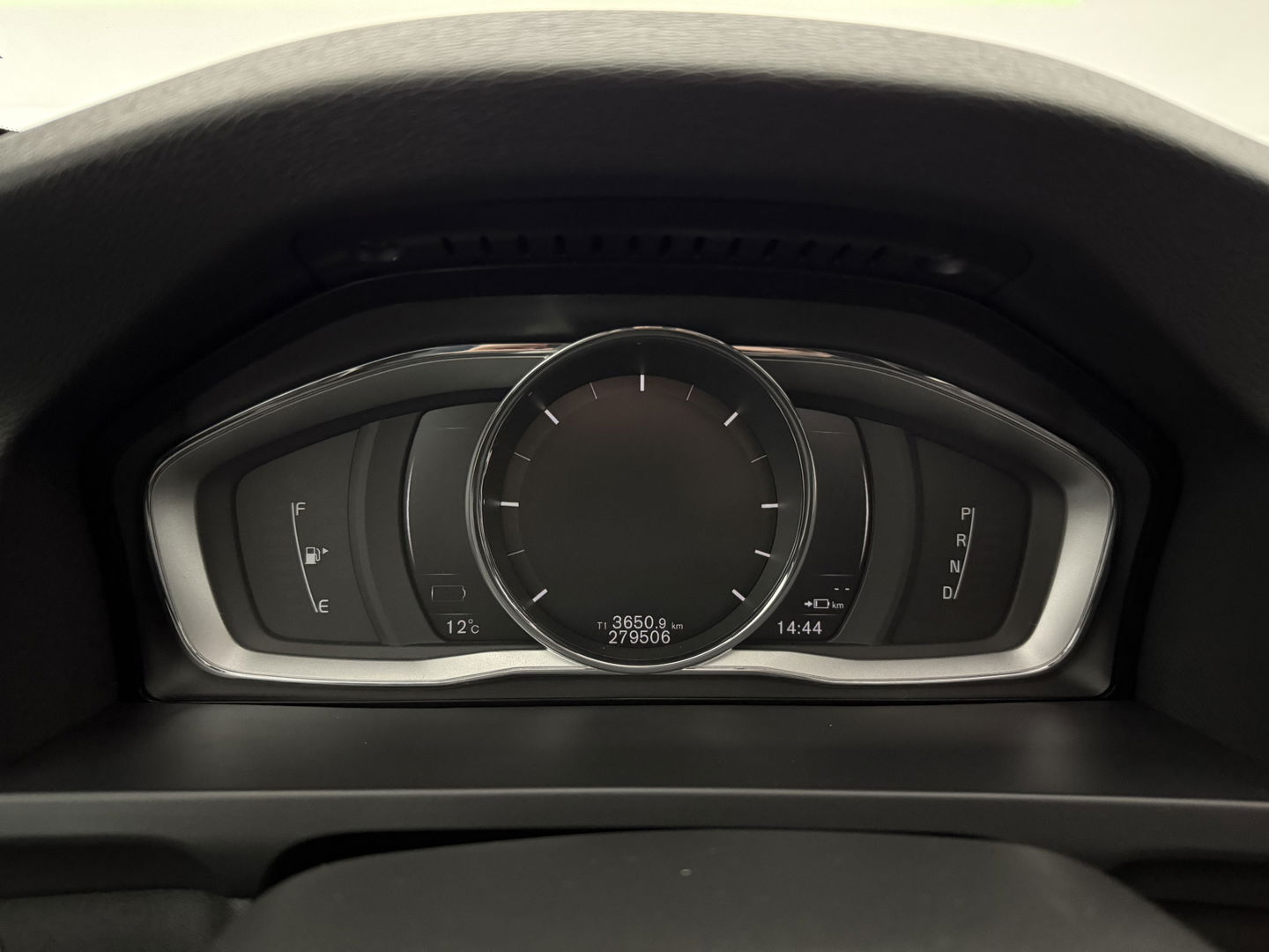 Volvo V60 2.4 D6 Twin Engine R-Design | 221PK | Pano | Memory | Clima | Adap.Cruise | Camera | Navi | Trekh. | Stoelverw.