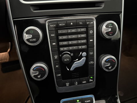 Volvo V60 2.4 D6 Twin Engine R-Design | 221PK | Pano | Memory | Clima | Adap.Cruise | Camera | Navi | Trekh. | Stoelverw.