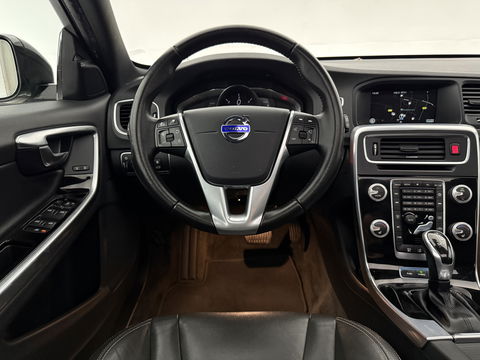 Volvo V60 2.4 D6 Twin Engine R-Design | 221PK | Pano | Memory | Clima | Adap.Cruise | Camera | Navi | Trekh. | Stoelverw.