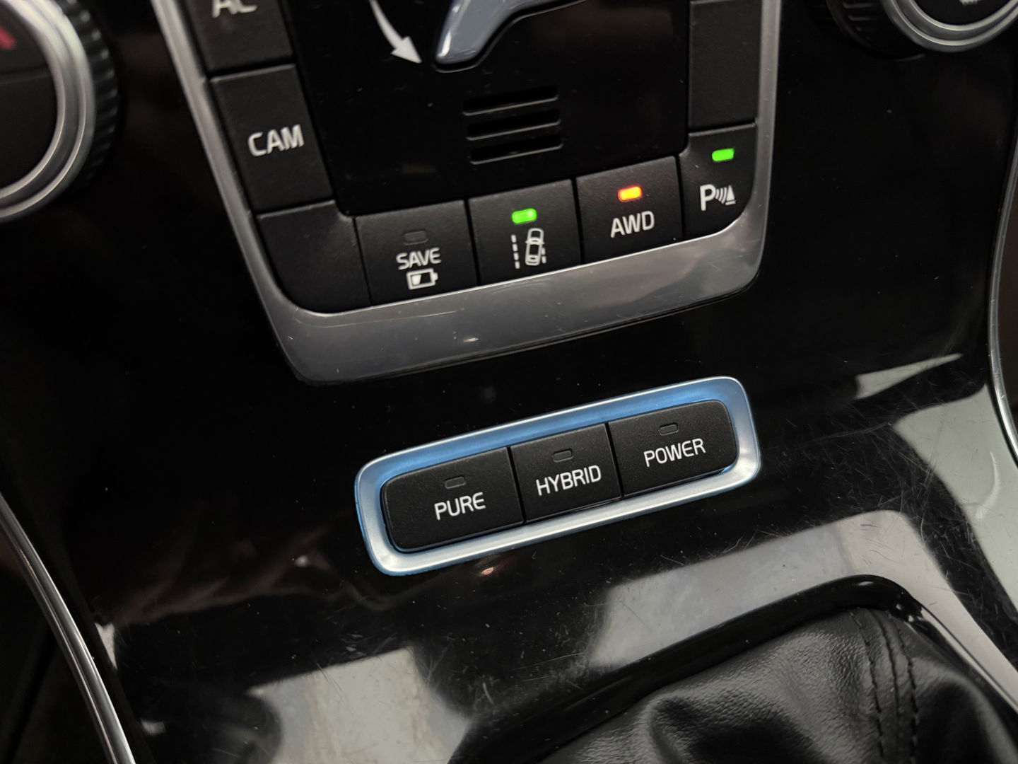 Volvo V60 2.4 D6 Twin Engine R-Design | 221PK | Pano | Memory | Clima | Adap.Cruise | Camera | Navi | Trekh. | Stoelverw.