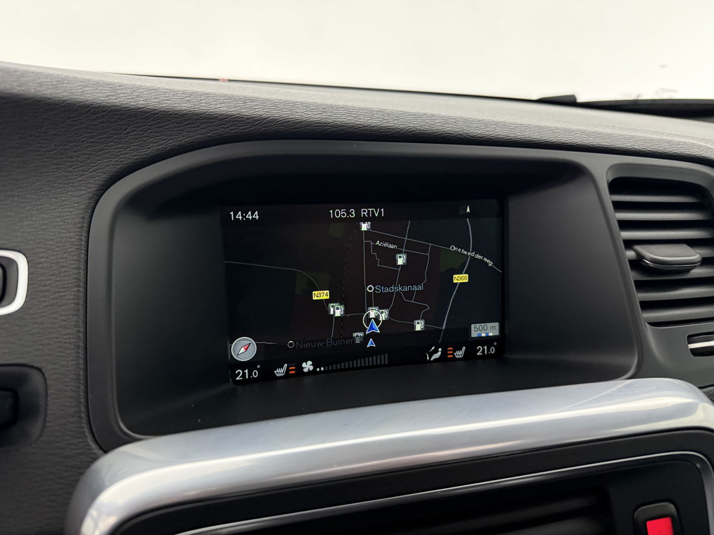 Volvo V60 2.4 D6 Twin Engine R-Design | 221PK | Pano | Memory | Clima | Adap.Cruise | Camera | Navi | Trekh. | Stoelverw.