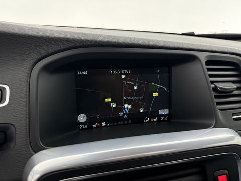 Volvo V60 2.4 D6 Twin Engine R-Design | 221PK | Pano | Memory | Clima | Adap.Cruise | Camera | Navi | Trekh. | Stoelverw.