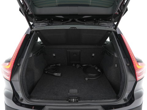 Volvo XC40 1.5 T5 Recharge Business Pro ( PLUG-IN ) (INCL-BTW) *AUT | NAVI-FULLMAP | DIGI-COCKPIT | CLIMA | KEYLESS | DAB | HEATED-SPORTSEATS | FULL-LED | ADAPTIVE-CRUISE | CAMERA | 18'' ALU*