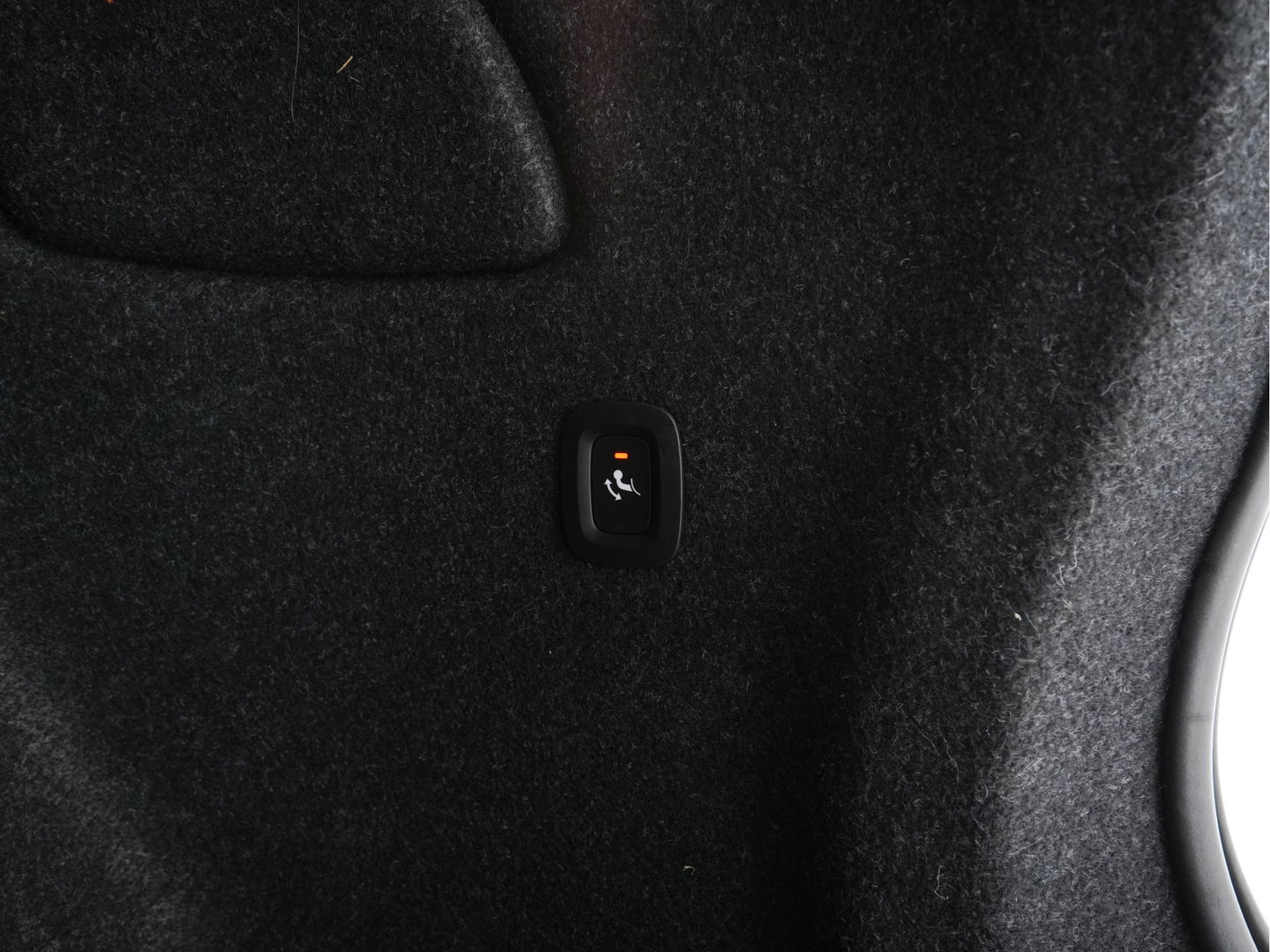 Volvo XC40 1.5 T5 Recharge Business Pro ( PLUG-IN ) (INCL-BTW) *AUT | NAVI-FULLMAP | DIGI-COCKPIT | CLIMA | KEYLESS | DAB | HEATED-SPORTSEATS | FULL-LED | ADAPTIVE-CRUISE | CAMERA | 18'' ALU*