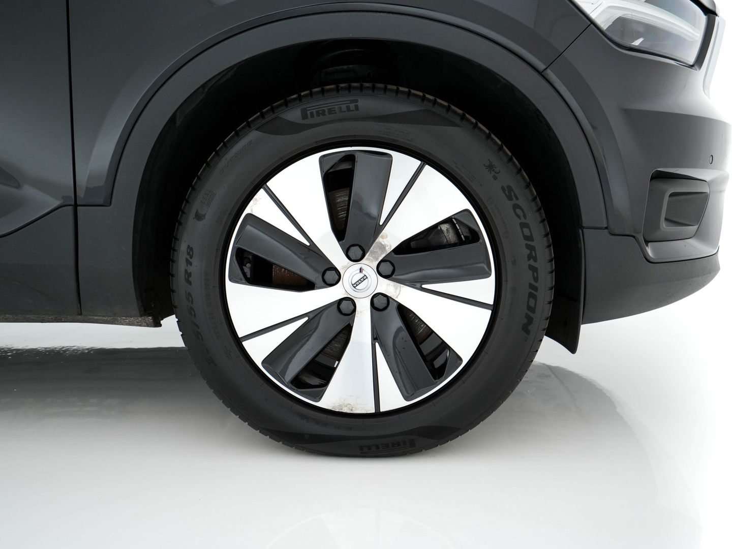 Volvo XC40 1.5 T5 Recharge Business Pro ( PLUG-IN ) (INCL-BTW) *AUT | NAVI-FULLMAP | DIGI-COCKPIT | CLIMA | KEYLESS | DAB | HEATED-SPORTSEATS | FULL-LED | ADAPTIVE-CRUISE | CAMERA | 18'' ALU*