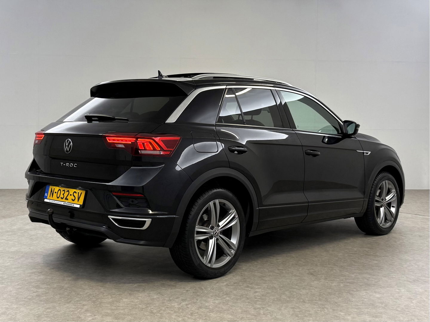 Volkswagen T-Roc 1.5 TSI R-Line | Pano | Sfeer | Virtual | Trekh. | Carplay | Adap. Cruise | Navi | NAP
