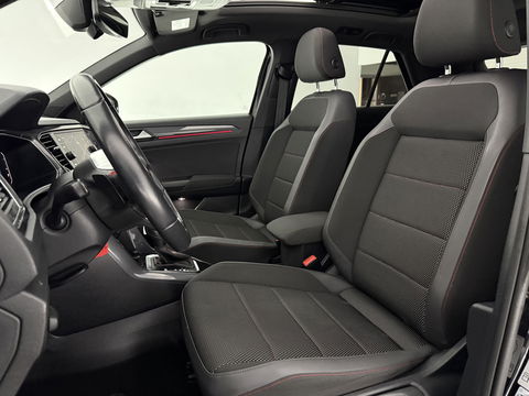 Volkswagen T-Roc 1.5 TSI R-Line | Pano | Sfeer | Virtual | Trekh. | Carplay | Adap. Cruise | Navi | NAP