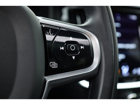 Volvo V60 2.0 T8 Recharge AWD Inscription 390PK | Pano-dak | ACC | Elek. Trekhaak | Camera | Stoel + stuurverw. | 19 inch