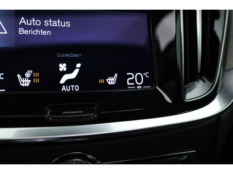 Volvo V60 2.0 T8 Recharge AWD Inscription 390PK | Pano-dak | ACC | Elek. Trekhaak | Camera | Stoel + stuurverw. | 19 inch