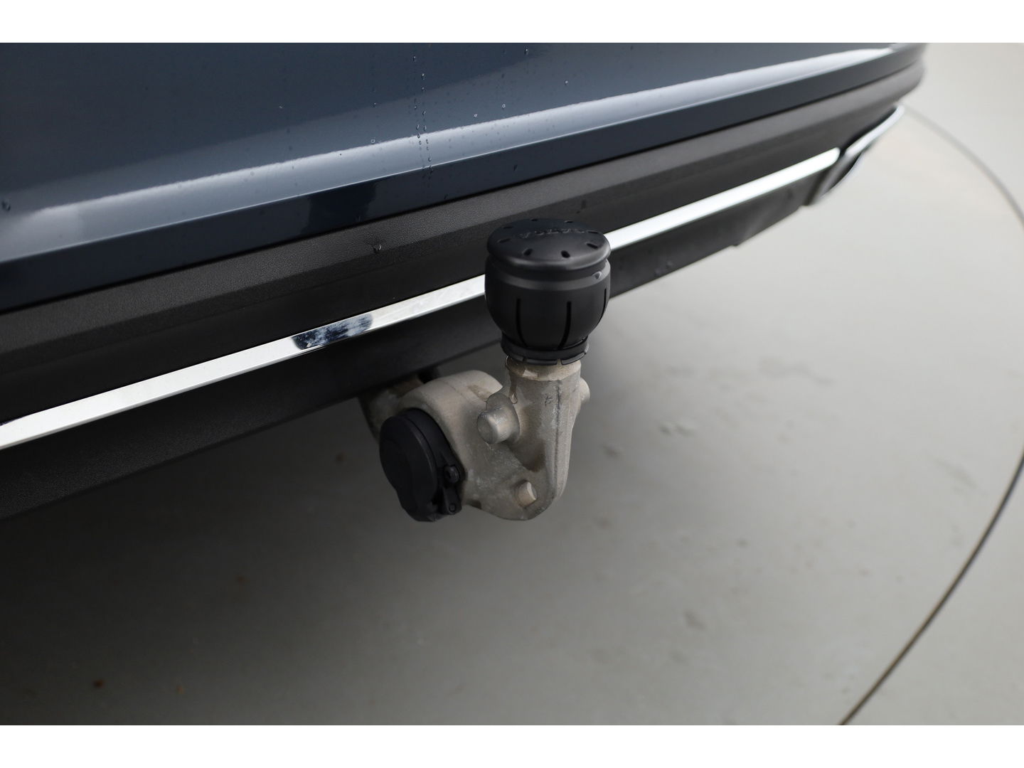 Volvo V60 2.0 T8 Recharge AWD Inscription 390PK | Pano-dak | ACC | Elek. Trekhaak | Camera | Stoel + stuurverw. | 19 inch