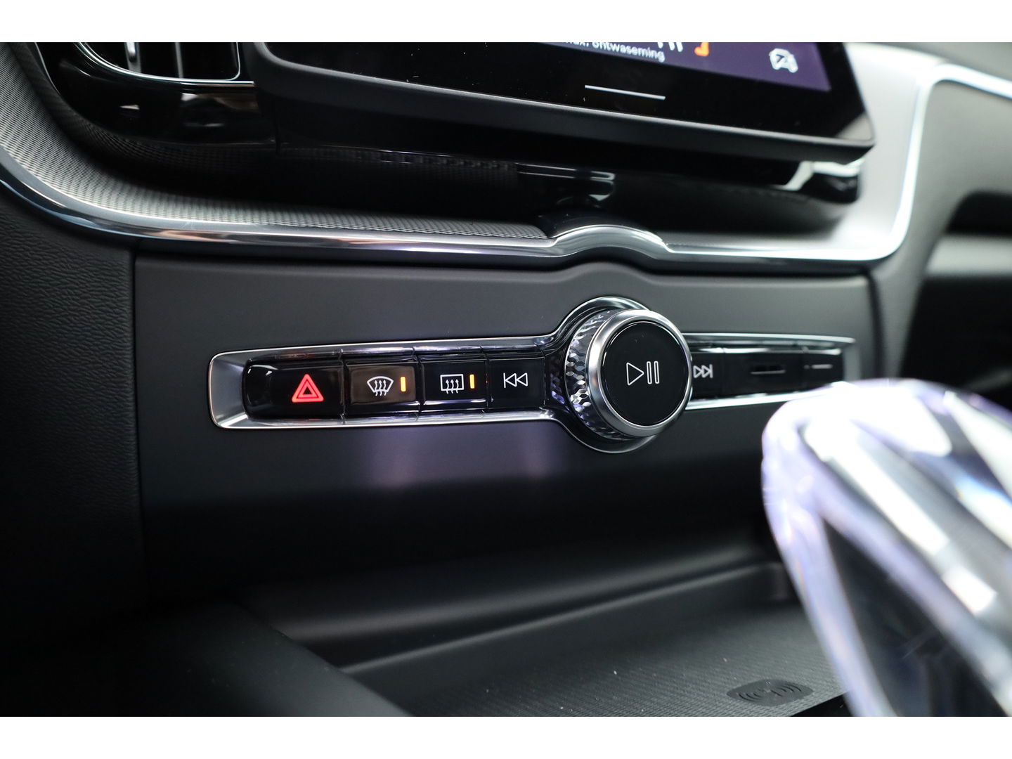 Volvo XC60 T8 Plug-in hybrid Ultra Black Edition | Facelift | Pano | HUD | Harman Kardon | Memory Seats | Pilot Assist | 360cam