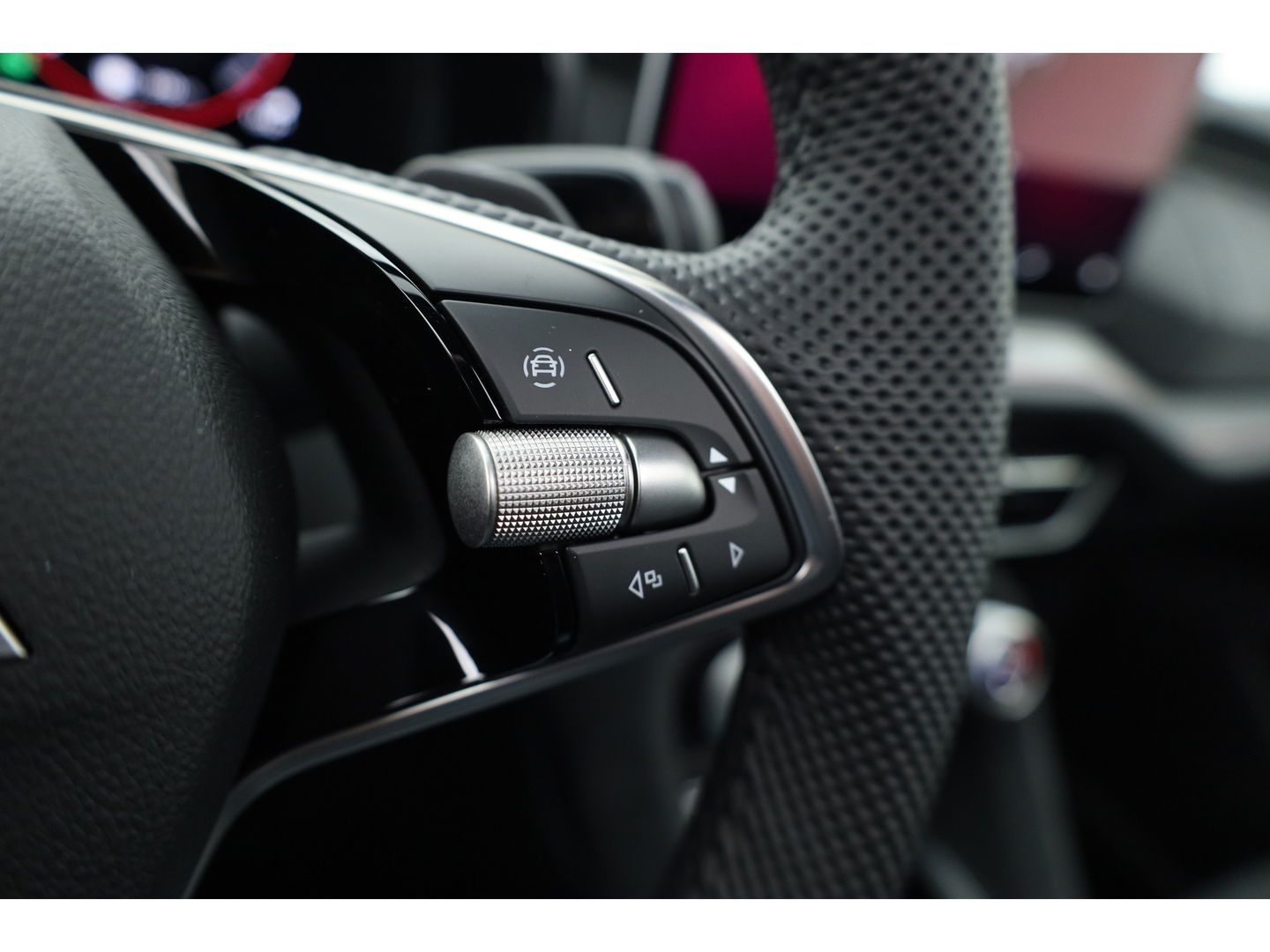 Škoda Kodiaq 1.5 TSI PHEV Sportline Business | Apple CarPlay & Android Auto | Pano | Adapt. Cruise | Trekhaak | Memory | 360cam | Dodehoekdetector