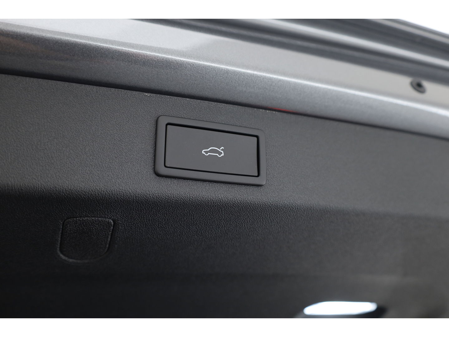 Škoda Kodiaq 1.5 TSI PHEV Sportline Business | Apple CarPlay & Android Auto | Pano | Adapt. Cruise | Trekhaak | Memory | 360cam | Dodehoekdetector