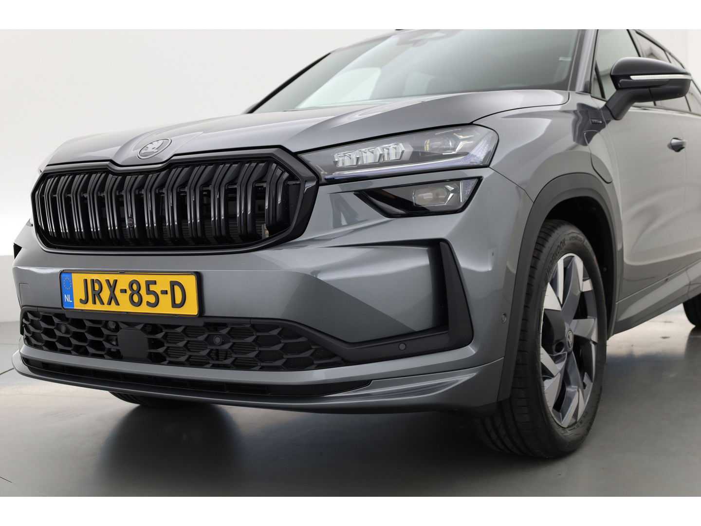 Škoda Kodiaq 1.5 TSI PHEV Sportline Business | Apple CarPlay & Android Auto | Pano | Adapt. Cruise | Trekhaak | Memory | 360cam | Dodehoekdetector