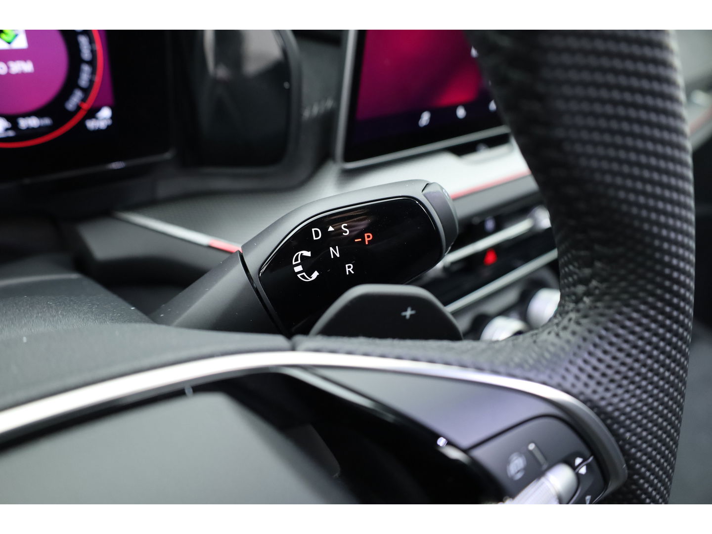 Škoda Kodiaq 1.5 TSI PHEV Sportline Business | Apple CarPlay & Android Auto | Pano | Adapt. Cruise | Trekhaak | Memory | 360cam | Dodehoekdetector