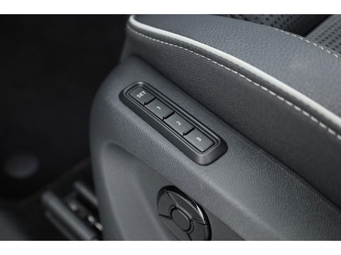 Škoda Kodiaq 1.5 TSI PHEV Sportline Business | Apple CarPlay & Android Auto | Pano | Adapt. Cruise | Trekhaak | Memory | 360cam | Dodehoekdetector