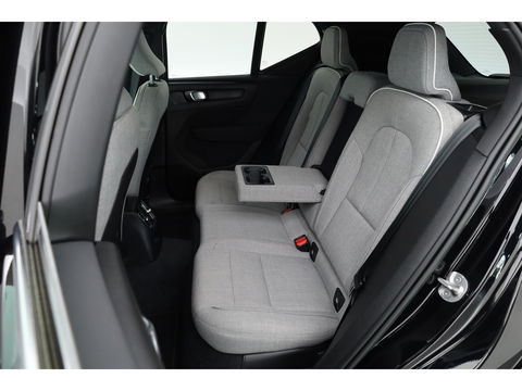 Volvo XC40 1.5 T5 Plug-in hybrid Core Bright | Facelift | ACC | 360 camera | Elek. Stoelen | Blis | Stoel + stuurverw. | Tailord Wool