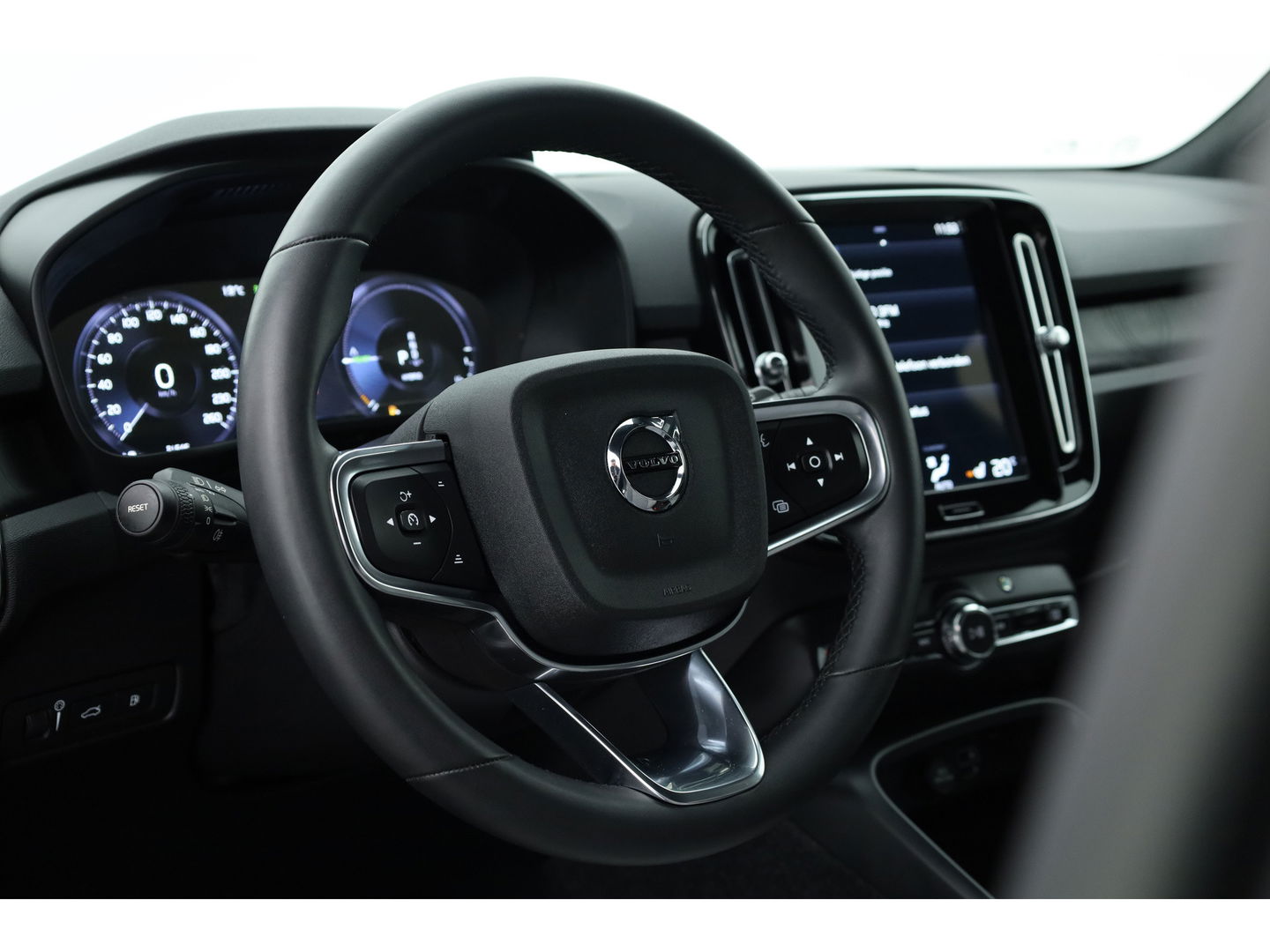 Volvo XC40 1.5 T5 Plug-in hybrid Core Bright | Facelift | ACC | 360 camera | Elek. Stoelen | Blis | Stoel + stuurverw. | Tailord Wool