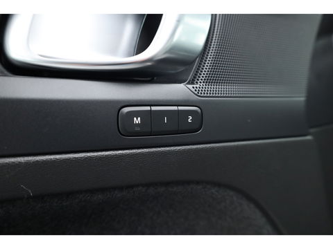 Volvo XC40 1.5 T5 Plug-in hybrid Core Bright | Facelift | ACC | 360 camera | Elek. Stoelen | Blis | Stoel + stuurverw. | Tailord Wool