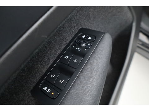 Volvo XC40 1.5 T5 Plug-in hybrid Core Bright | Facelift | ACC | 360 camera | Elek. Stoelen | Blis | Stoel + stuurverw. | Tailord Wool
