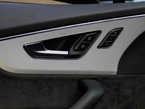 Audi SQ7 4.0 TFSI Quattro 7p 507PK Softclose Panodak B&O Trekhaak Standkachel HUD Adaptive